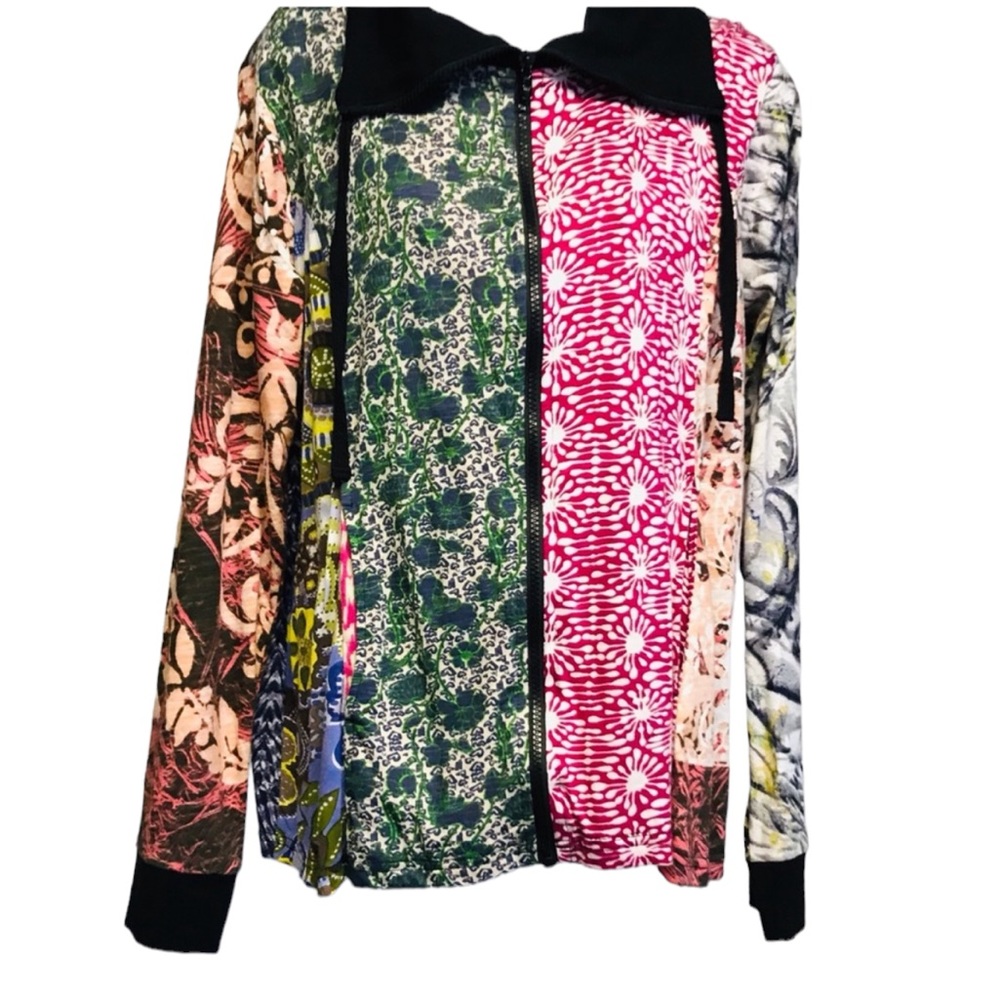 NWT.   Sacred Threads L/XL jacket.   213935.   BL/GR